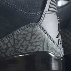 AIR JORDAN RETRO 3 "Black Cat" - Imagen 5