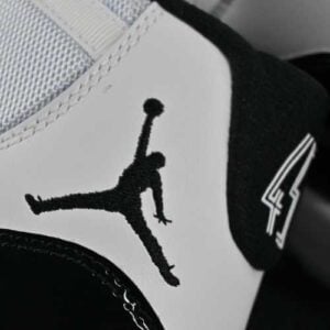 AIR JORDAN RETRO 11 "Concord" - Imagen 5