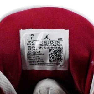AIR JORDAN RETRO 3 "Fire Red" - Imagen 4