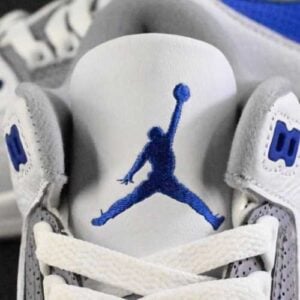 AIR JORDAN RETRO 3 "Racer Blue" - Imagen 4