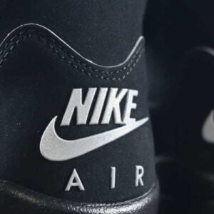 Jordan Retro 5 "Black Metallic Silver Reimagined" - Imagen 5