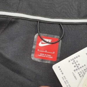Polerón NIKE TECH x SYNA CENTRAL CEE "Negro/Gris Oscuro/Blanco" Algodón Mejor Calidad - Imagen 3