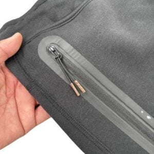 Pantalón NIKE TECH x SYNA CENTRAL CEE "Gris Oscuro/Negro" Algodón Mejor Calidad - Imagen 4