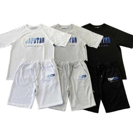 Conjunto TRAPSTAR Verano Polera Short BORDADO "Blanco/Celeste/Azul"