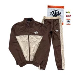 Conjuntos SYNA WORLD CORTAVIENTO "Cafe/Beige" + BOLSA Y STICKERS