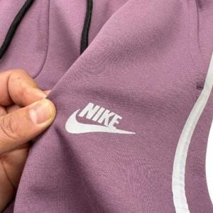 Conjunto NIKE TECH 2025 "REFLECTANTE" Algodón Premium Morado - Imagen 9