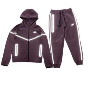 Conjunto NIKE TECH 2025 "REFLECTANTE" Algodón Premium Morado
