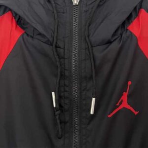 Chaqueta Corta Viento Jordan Ajustable – Doble Color, Doble Flow - Imagen 3