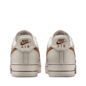 Alternative view of NIKE AIR FORCE 1 "07 LV8"