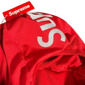 Alternative view of Pasamontañas SUPREME Reflectante Premium – Moda Streetwear Chile 2025