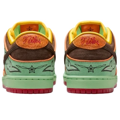Alternative view of NIKE SB DUNK LOW  "Tourmaline"