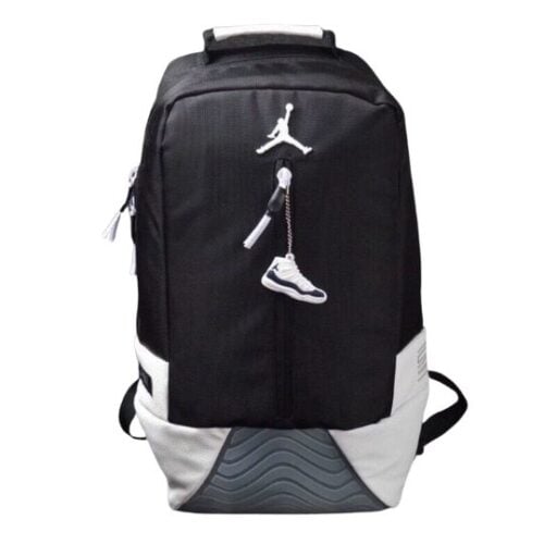 MOCHILA JORDAN 11 "Negra con blanco" "30L"