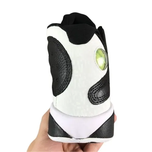 Alternative view of Air Jordan 13 Retro "Love & Respect" Negro Blanco
