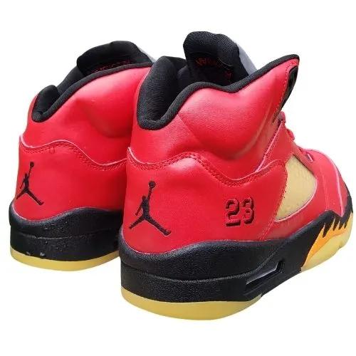 Alternative view of Air Jordan 5 Retro "Dunk on Mars for Her"