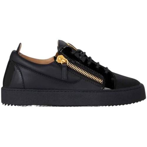 Giuseppe Zanotti Gail "Frankie"